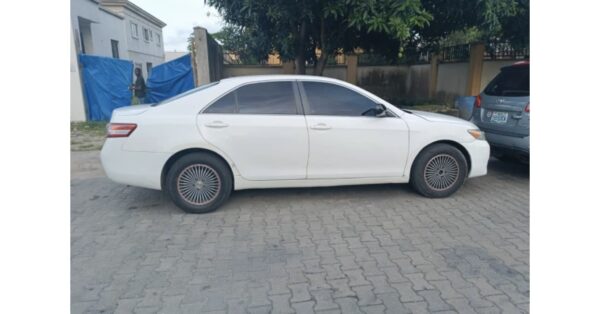Toyota Camry 2011 - Image 6