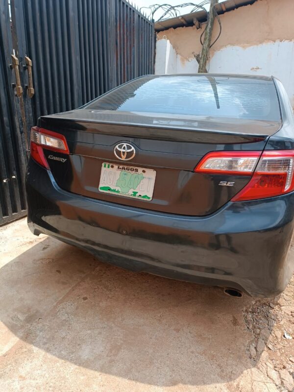 2013 Toyota Camry - Image 6