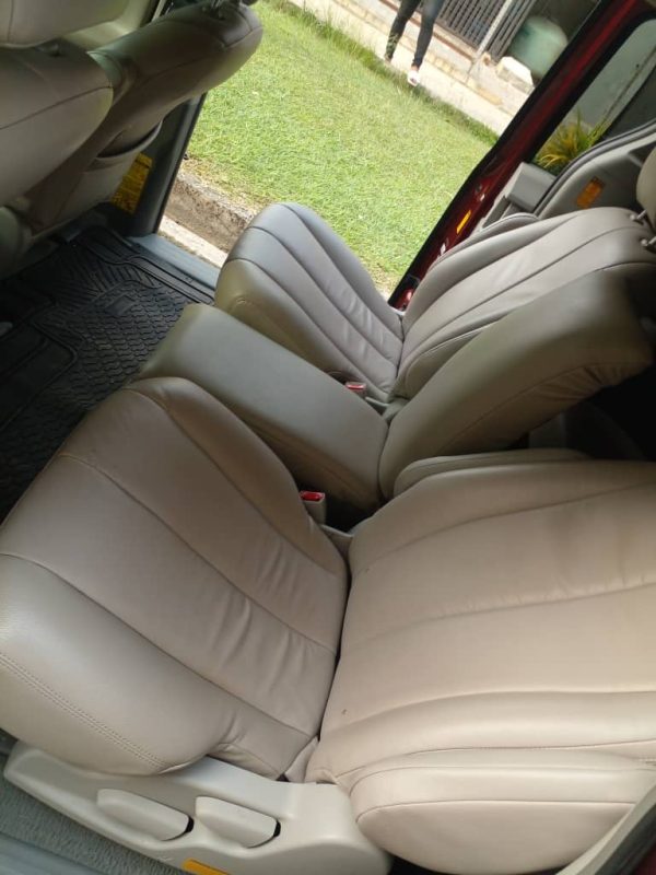 2014 Toyota Sienna - Image 3