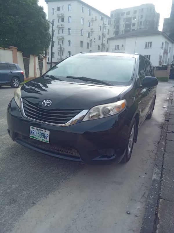 2015 Toyota Sienna
