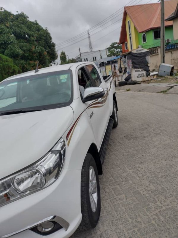 2016 Toyota Hilux