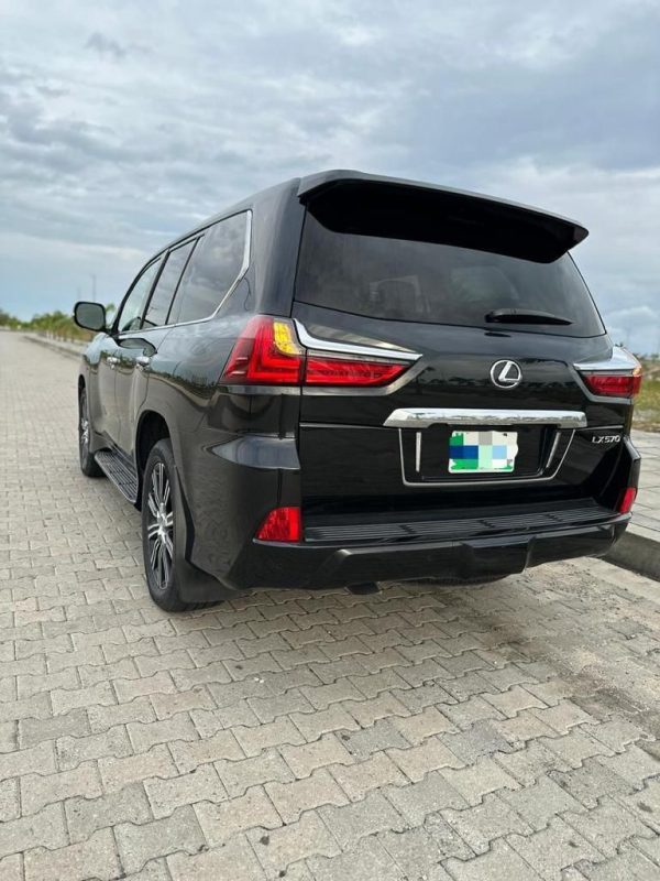 2018 Lexus LX570 - Image 2