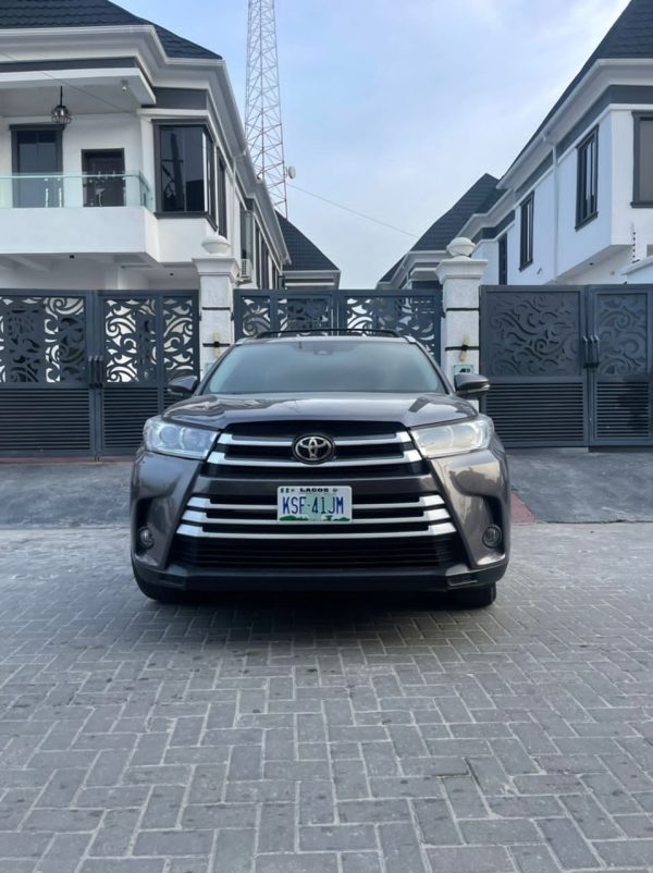 2018 Toyota Highlander(Monthly Booking)