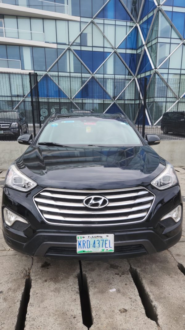 2016 Hyundai Santafe (Monthly Booking) - Image 4