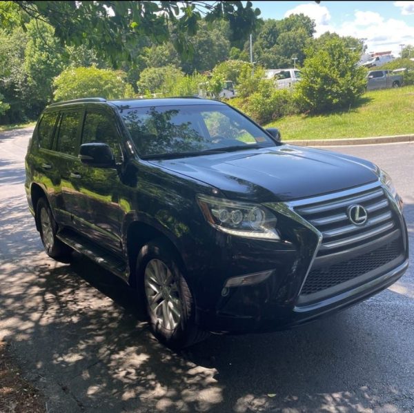 2015 Lexus GX460 - Image 2