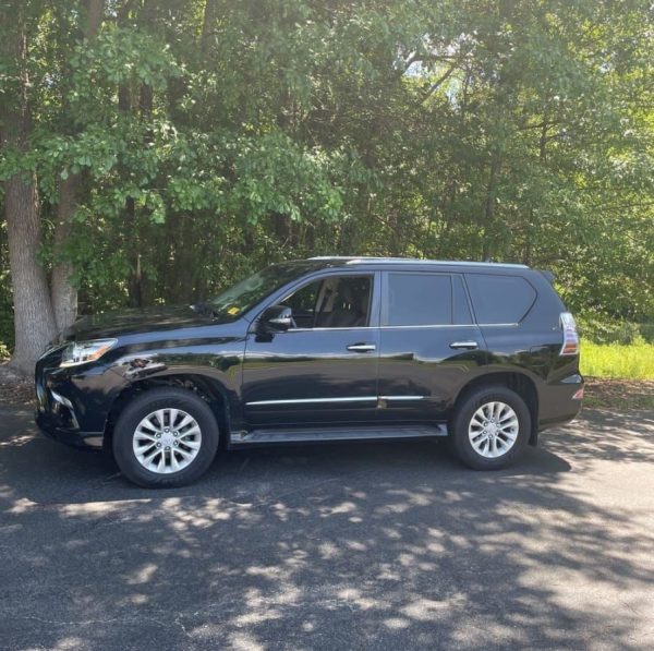 2015 Lexus GX460 - Image 4