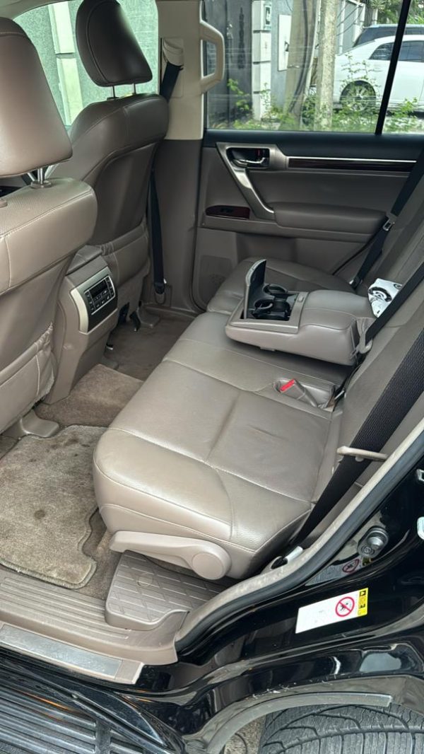 2015 Lexus GX460 - Image 5