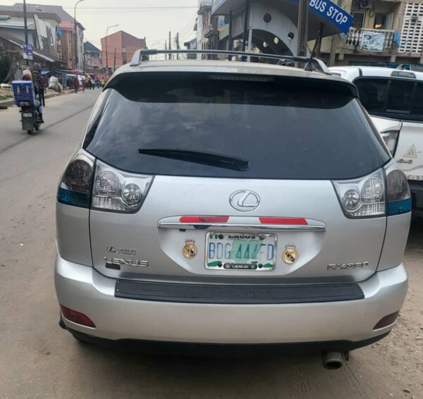 2007 Lexus RX330 - Image 2