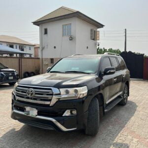 2019 Upgraded Toyota Landcruiser